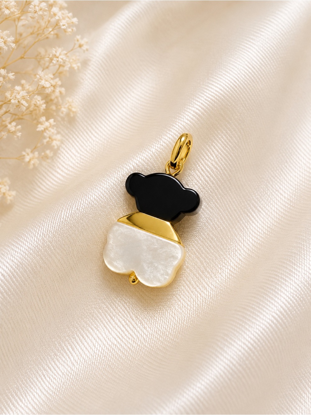 PENDANT 1.6 CM WITh GOLD VERMEIL 925 MOTHER-OF-PEARL AND ONYX SWEET DOLLS